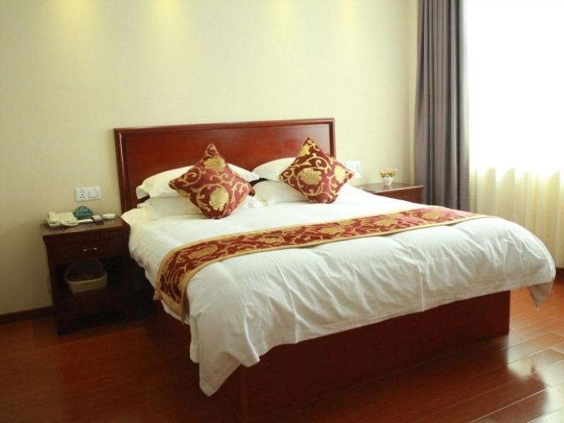 Greentree Inn Zhejiang Taizhou Linhai Passenger Transport Center Lamei Road Business Hotel Bagian luar foto
