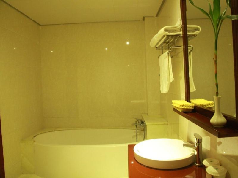 Greentree Inn Zhejiang Taizhou Linhai Passenger Transport Center Lamei Road Business Hotel Bagian luar foto